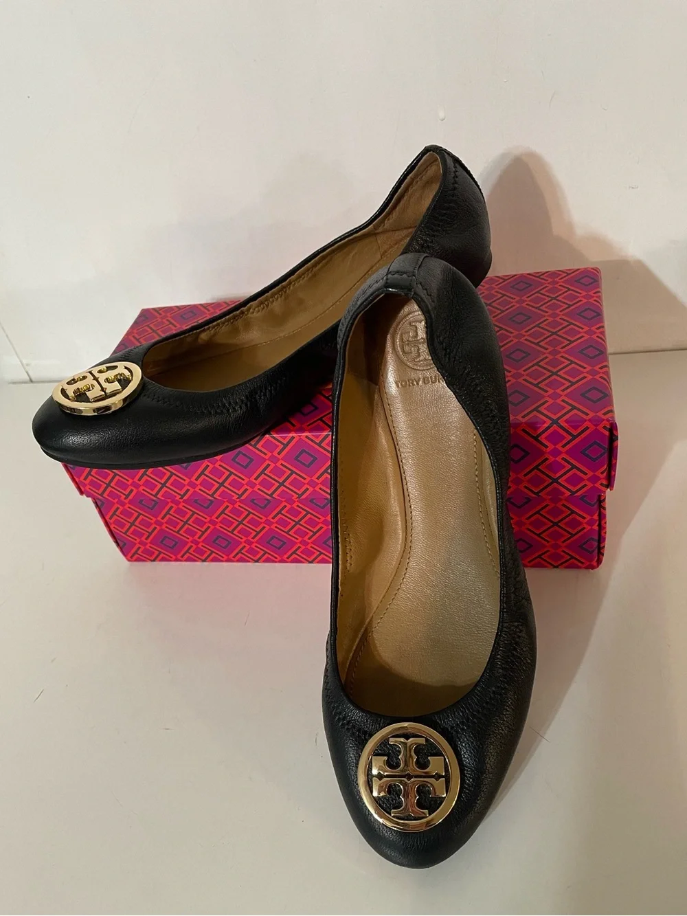 Tory Burch Benton Travel Ballet in Black